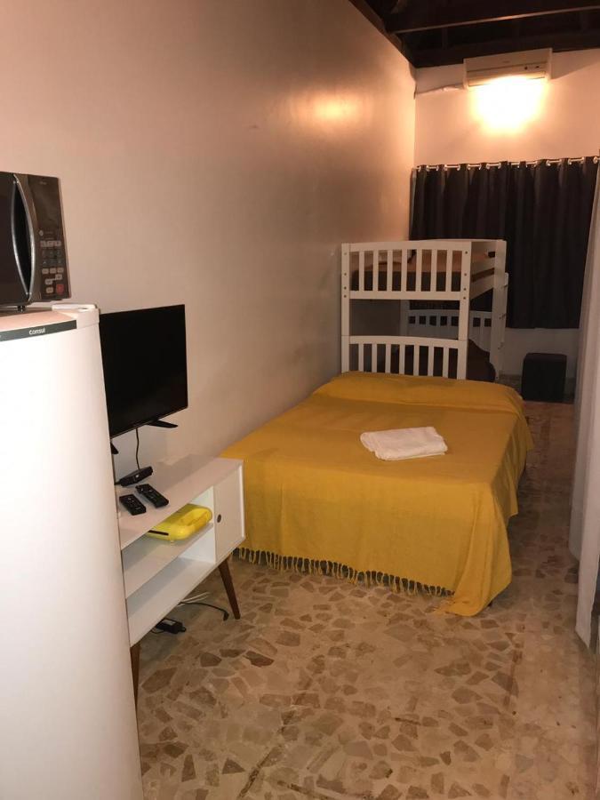 Casa Grecia Pousada Бомбиньяс Экстерьер фото